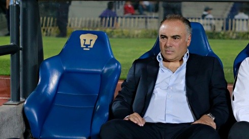 Memo Vázquez se sentó en el banquillo de Pumas por última vez en el 2016.