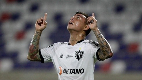 Eduardo Vargas aprovecha los minutos en triunfo de Atlético Mineiro