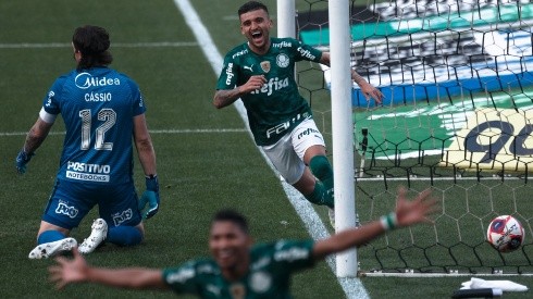 Palmeiras vence o Corinthians por 2 x 0 e é o primeiro finalista do Paulistão. (Ettore Chiereguini/AGIF)