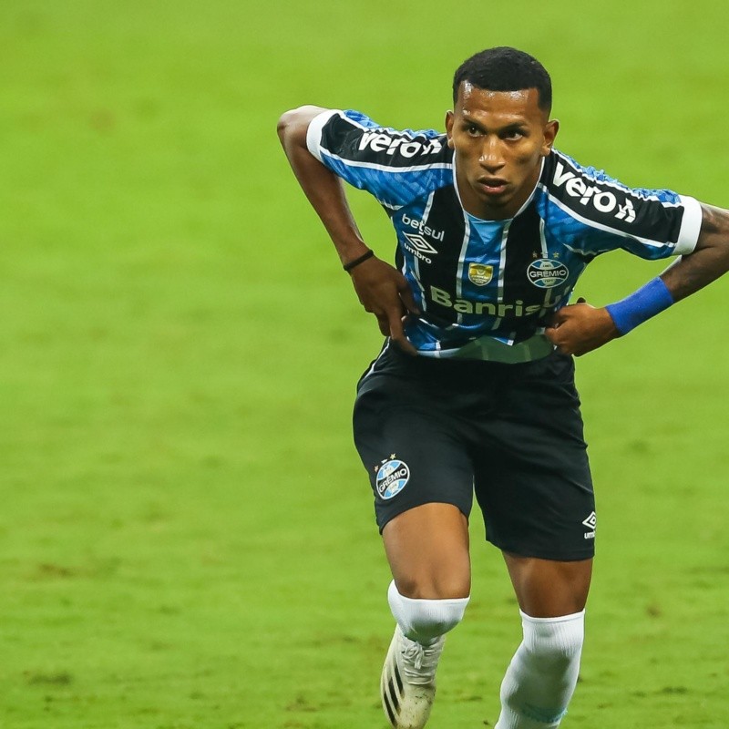 Grêmio faz exigências ao Santos por Léo Chú