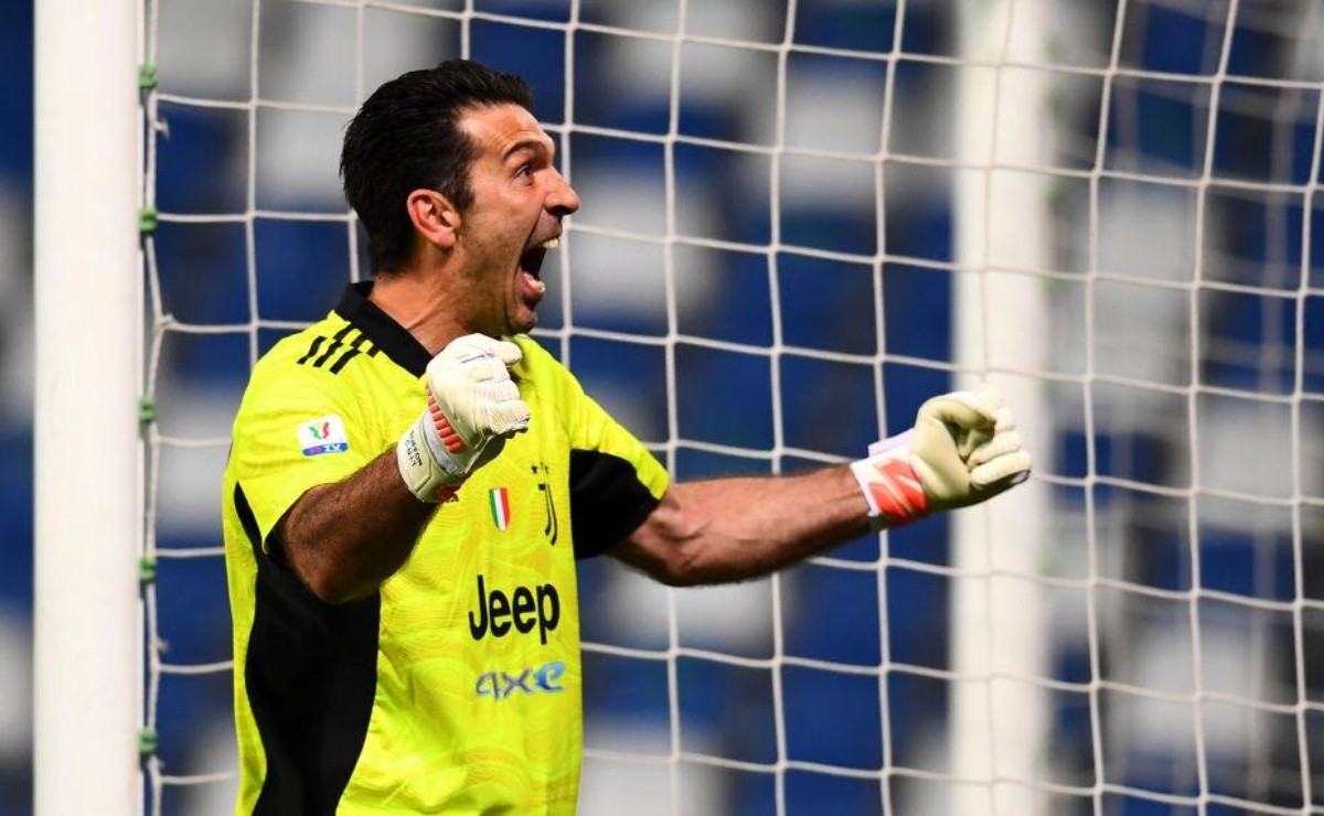 Aos 43 anos, Buffon diz que ainda sonha com a Copa do Mundo de