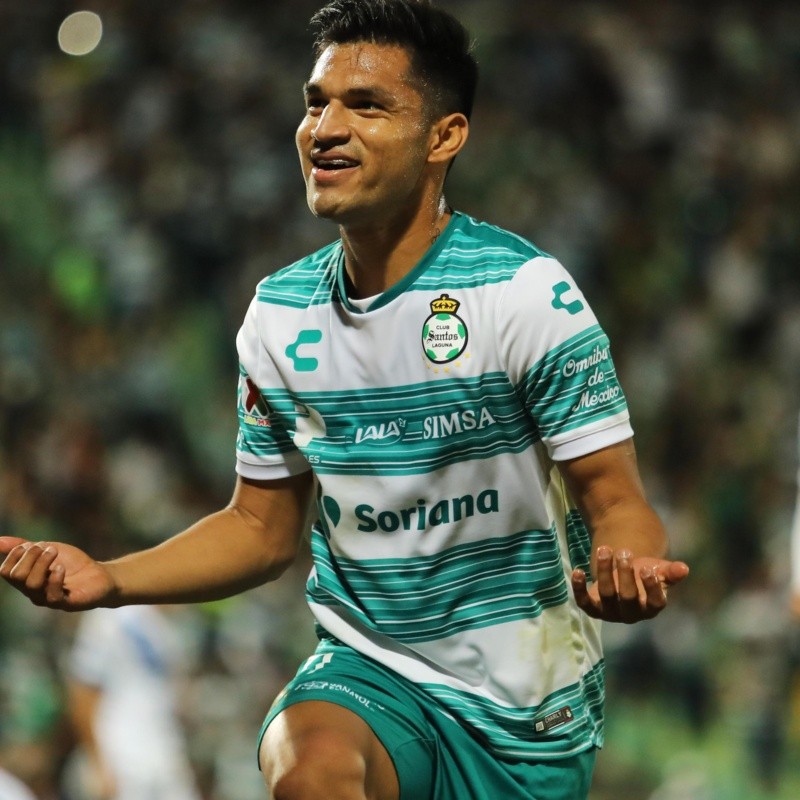 El Mudo Aguirre anotó un golazo para Santos que amplíe su ventaja ante Puebla