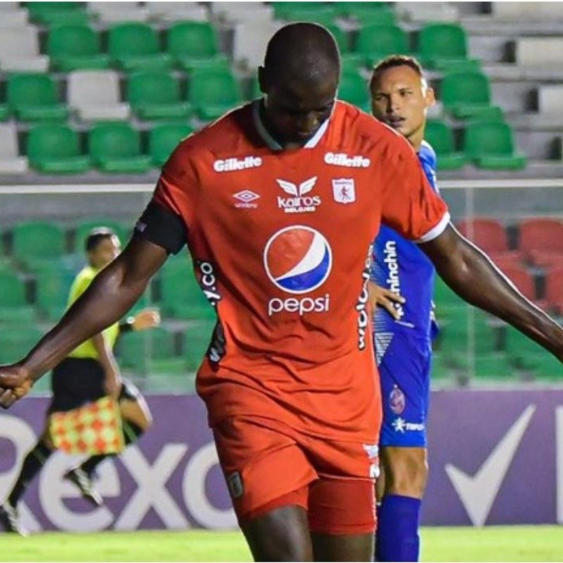 Gigante 'Adriancho': el capitán en el 11 ideal de la fecha 5 de la Libertadores