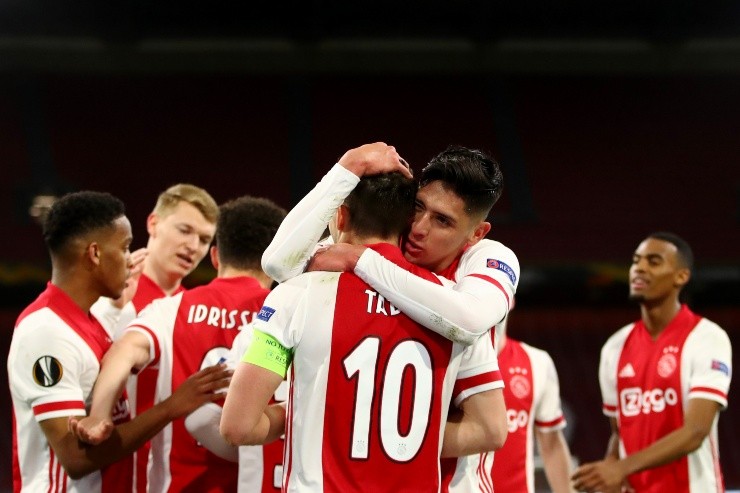 Edson Álvarez campeón con Ajax