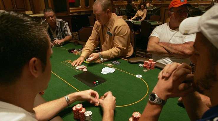 Modalidades de Poker] Como jogar Seven Card Stud - Brasil Poker