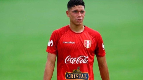 Yuriel Celi vistió la camiseta de la Selección Peruana.