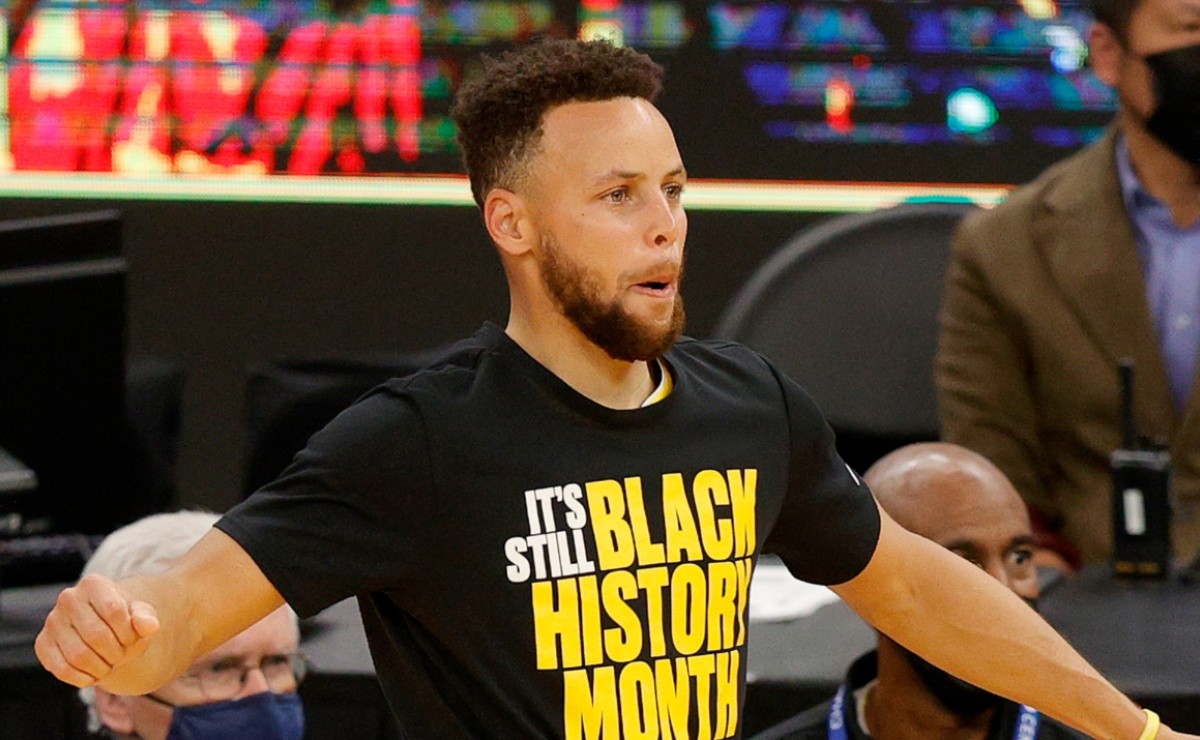 La imagen de Curry con el uniforme de los Lakers que enloqueció a