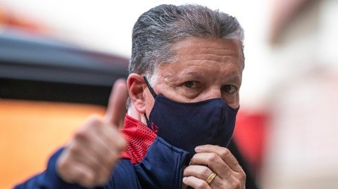 Atención, Peláez: América quiere robarle un refuerzo a Chivas