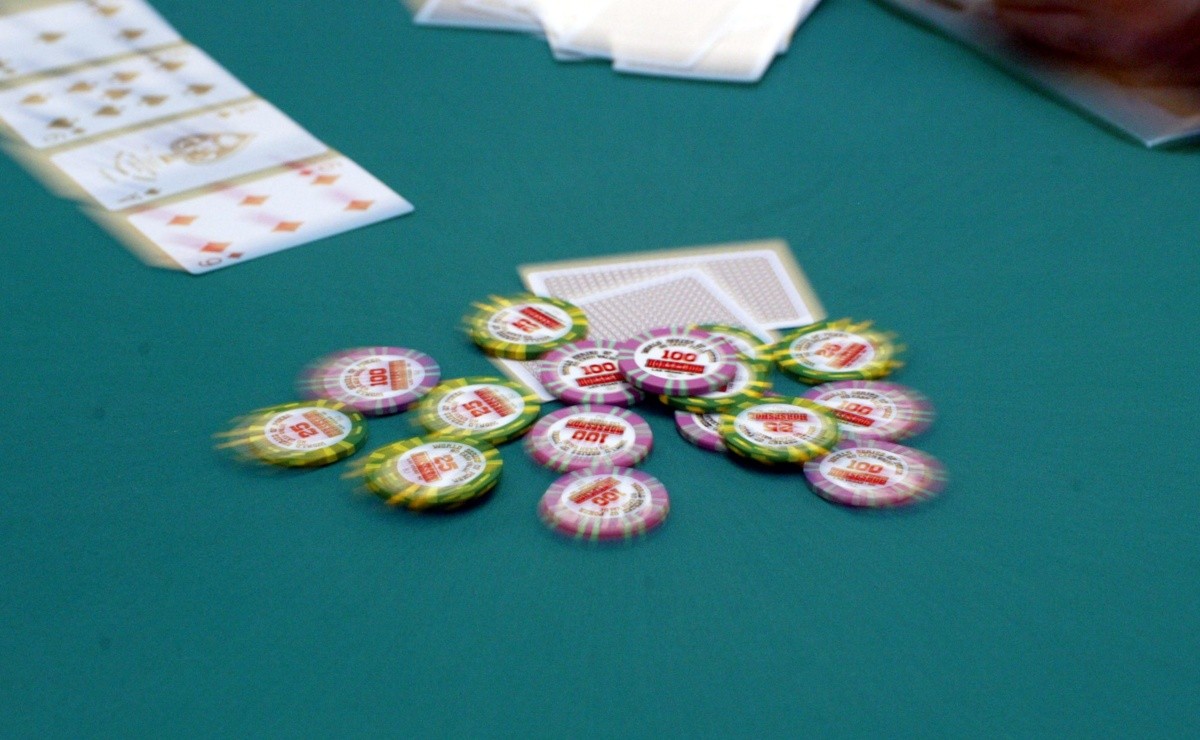 Como jogar Pôquer de 5 cartas 