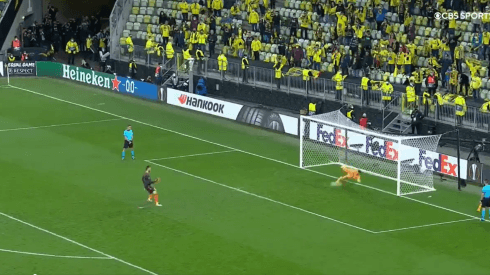Video: Rulli metió su penal, se lo atajó a De Gea y Villarreal salió campeón