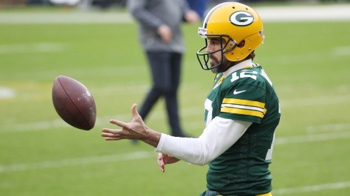 Aaron Rodgers no se encuentra en los entrenamientos voluntarios en Green Bay. (Foto: Getty)