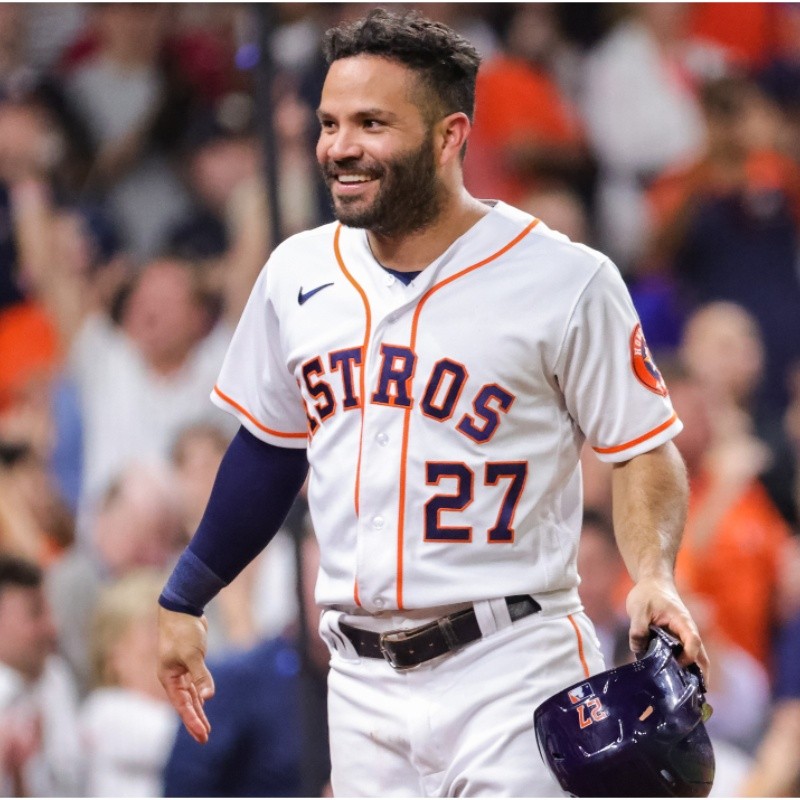 Vídeo: José Altuve se plantó ante Trevor Bauer y le ganó el duelo ¡Qué batazo!