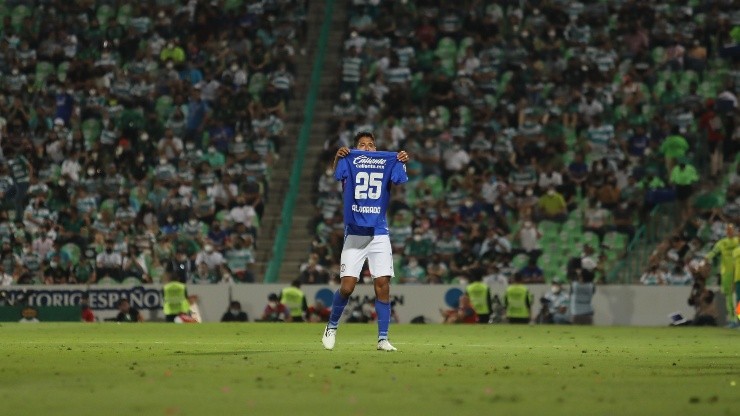 Luis Romo se armó un golazo de barrio en la Final de Ida de la Liga MX