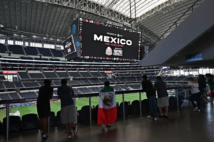AT&amp;T Stadium México vs. Islandia