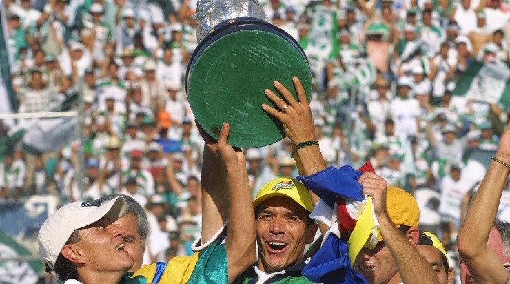 Borgetti campeón 2001