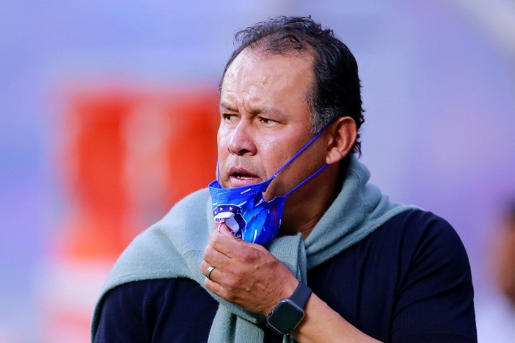 Piden renovación para Juan Reynoso. Jam Media.