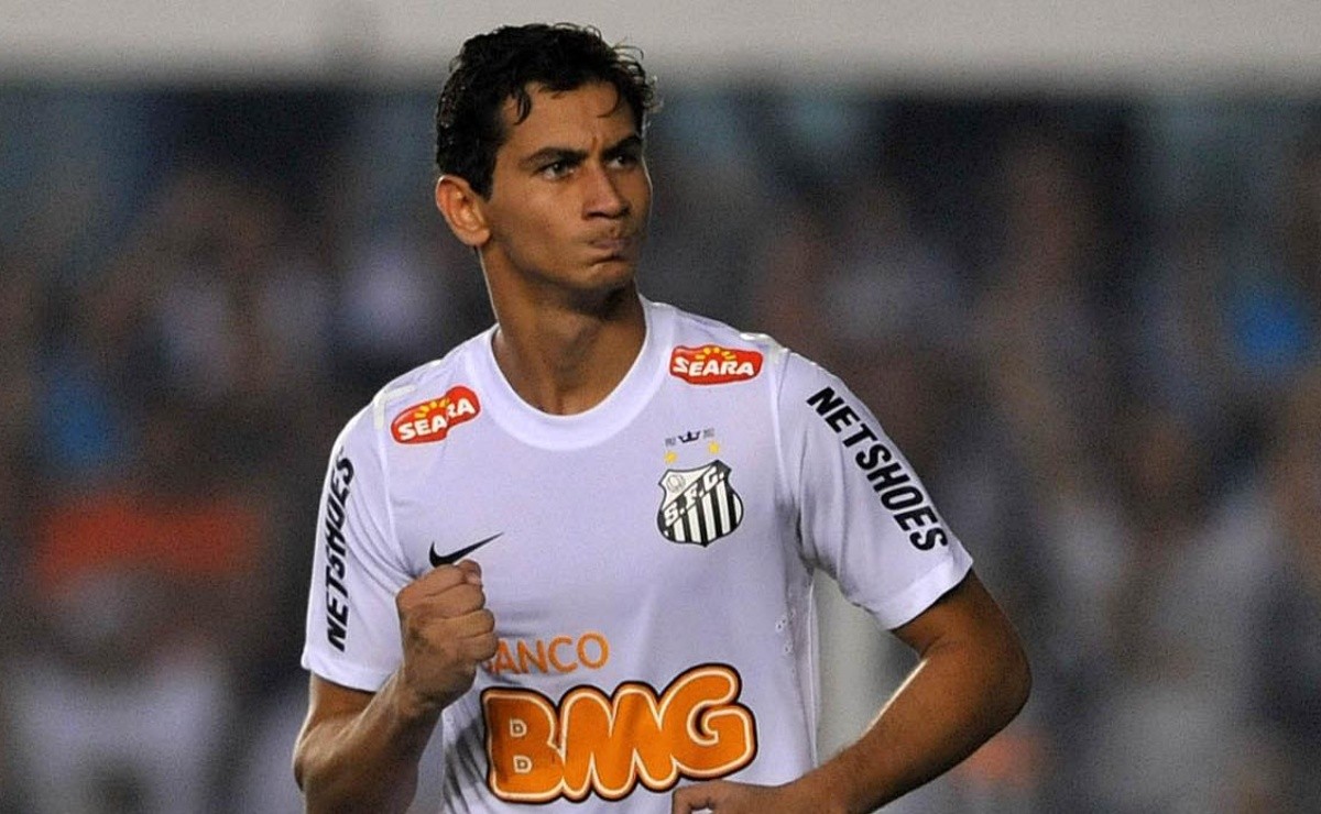 Quando Ganso estreia no Santos?