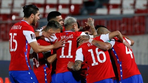 Chile va por un triunfo que le permita meterse en puestos de clasificación al Mundial de Qatar 2022