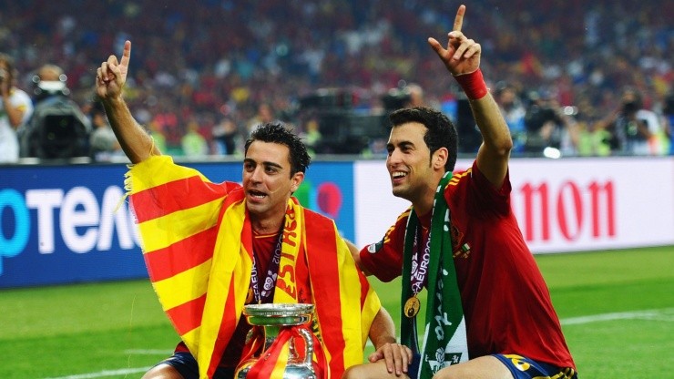 Xavi Hernández y Sergio Busquets en la Euro 2012