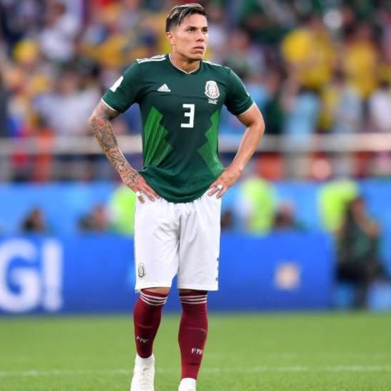 ¿Mal perdedor? Carlos Salcedo fue el único que no se puso la medalla de subcampeón