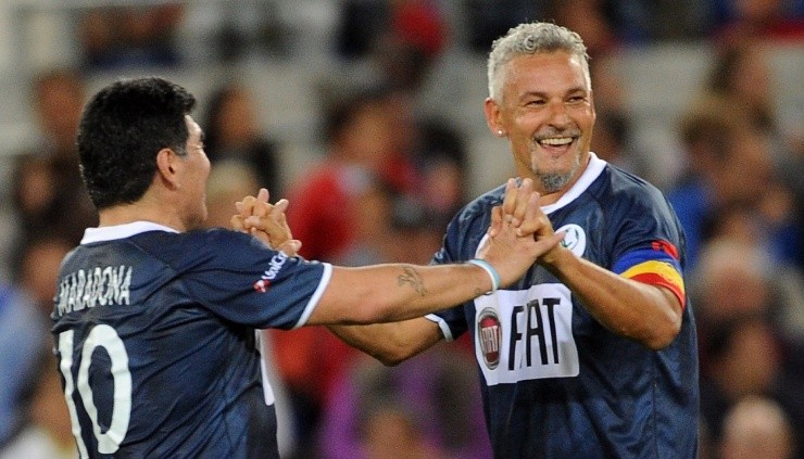 Baggio y Maradona en un partido a beneficio. Fuente: Getty Images