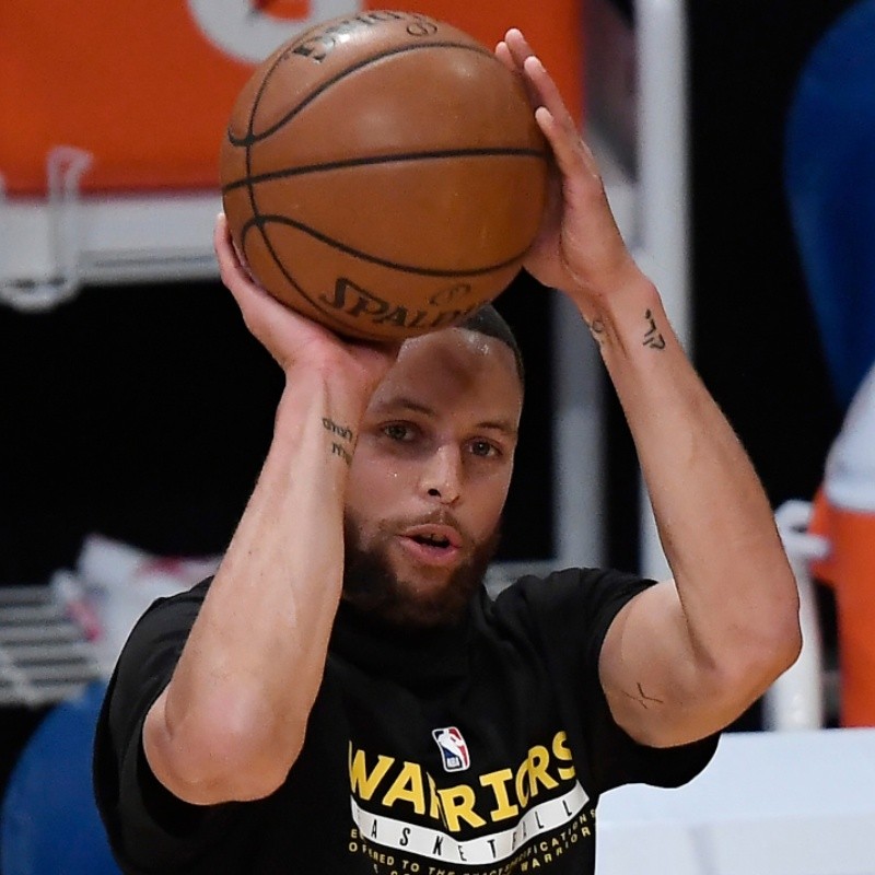 Curry cumple promesa que ilusiona a los Warriors con la resurrección