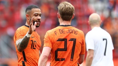 Memphis Depay y Frenkie De Jong