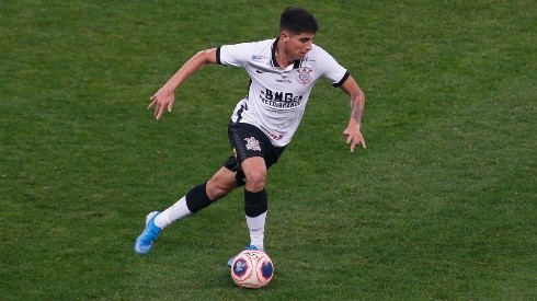 Ángelo Araos suma minutos en igualdad del Corinthians.