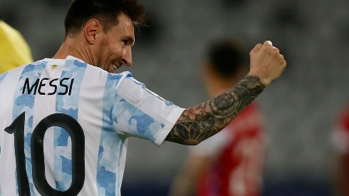 Messi faz um golaço e deixa a Argentina na frente do placar contra o Chile; veja o gol