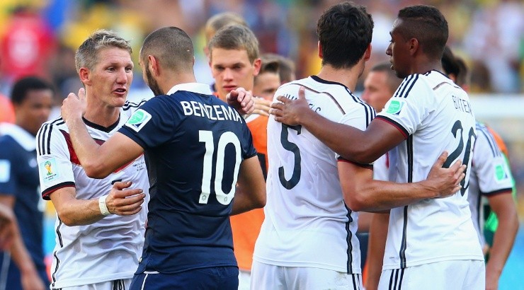 Karim Benzema of France (center) alongside Germany players at the 2014 FIFA World Cup. (Getty)