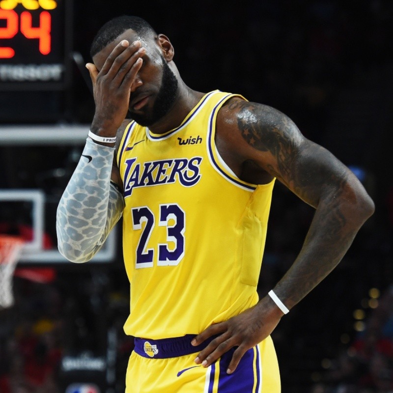 LeBron James le pega a la NBA por la temporada 2021