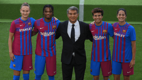 FC Barcelona en la presentación de su nueva indumentaria