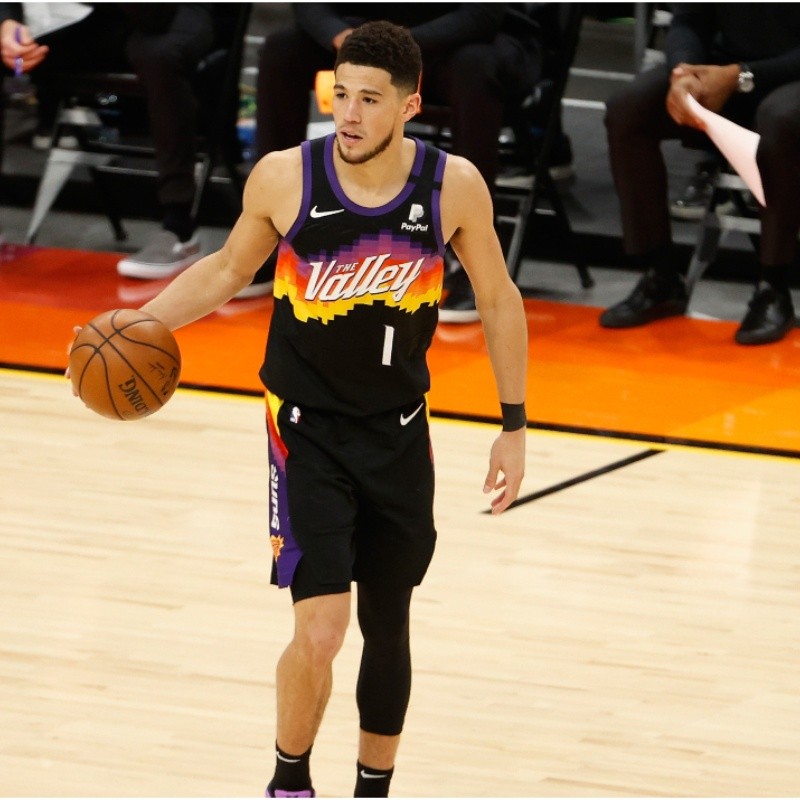 Devin Booker consigue marca que ni Jordan ni LeBron pudieron alcanzar en los NBA Playoffs