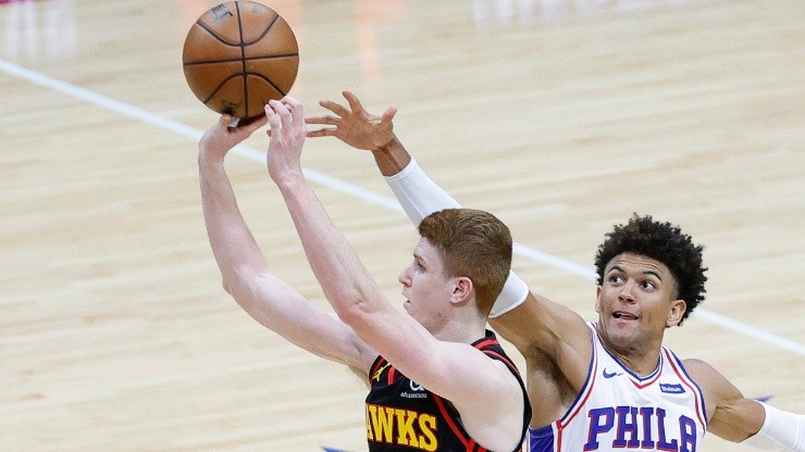 Kevin Huerter es apodado Red Velvet.