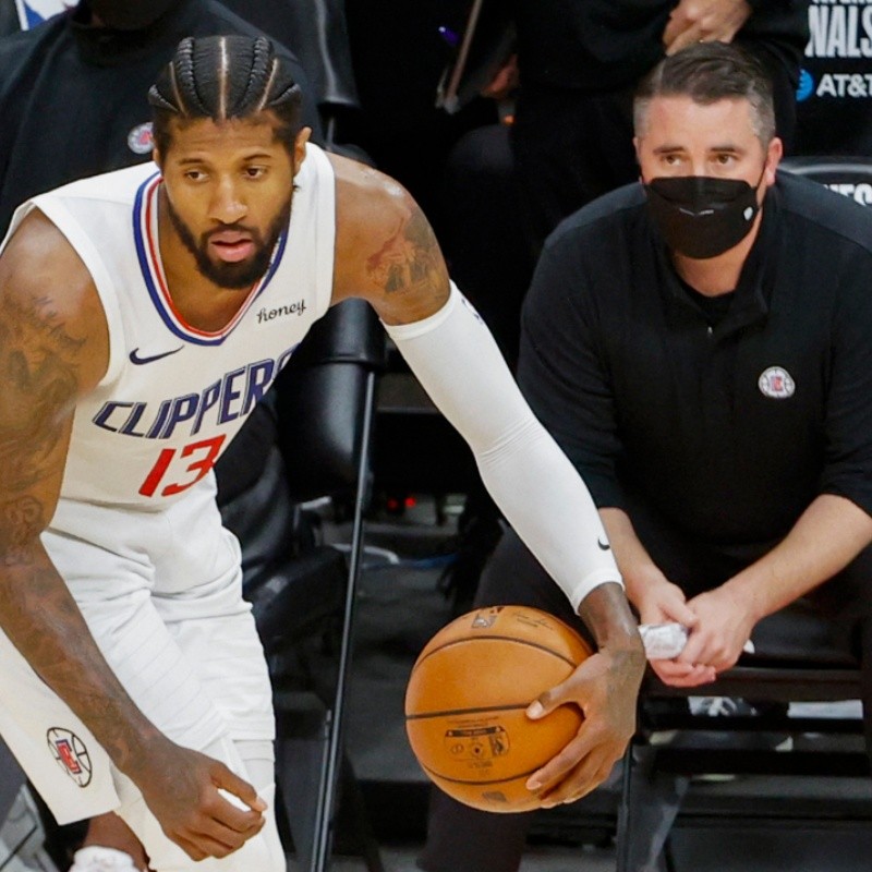 Paul George arruinó el partido de los Clippers ante Suns