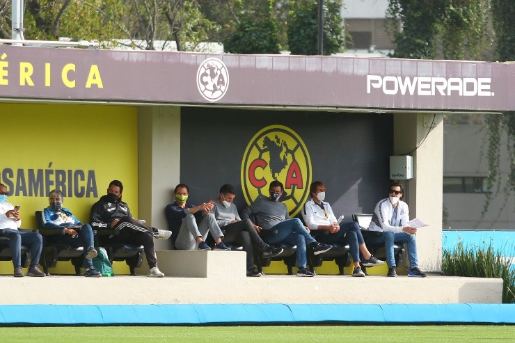 Cuerpo técnico del América.