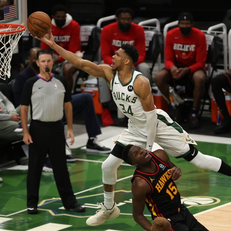 Milwaukee Bucks nivelan las Finales de la Conferencia Este al aplastar a los Atlanta Hawks