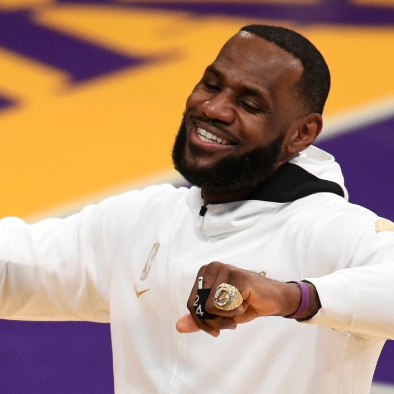 término análogo Digital Usual Cuántos anillos de campeón tiene LeBron James en la NBA con Los Angeles  Lakers Miami Heat y Cleveland Cavaliers