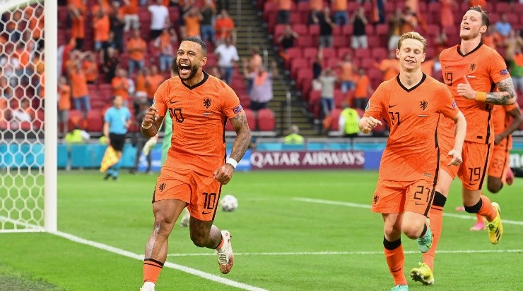 Holandeses comemoram gol pela Eurocopa (Foto: Getty Images)