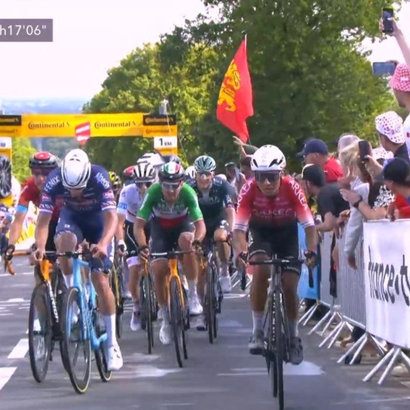 Nos emocionamos: así fue el ataque de Nairo Quintana en la etapa 2 del Tour