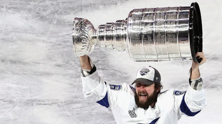 Nikita Kucherov of the Tampa Bay Lightning lifting the Stanley Cup trophy in 2020. Will he repeat in 2021? (Getty)