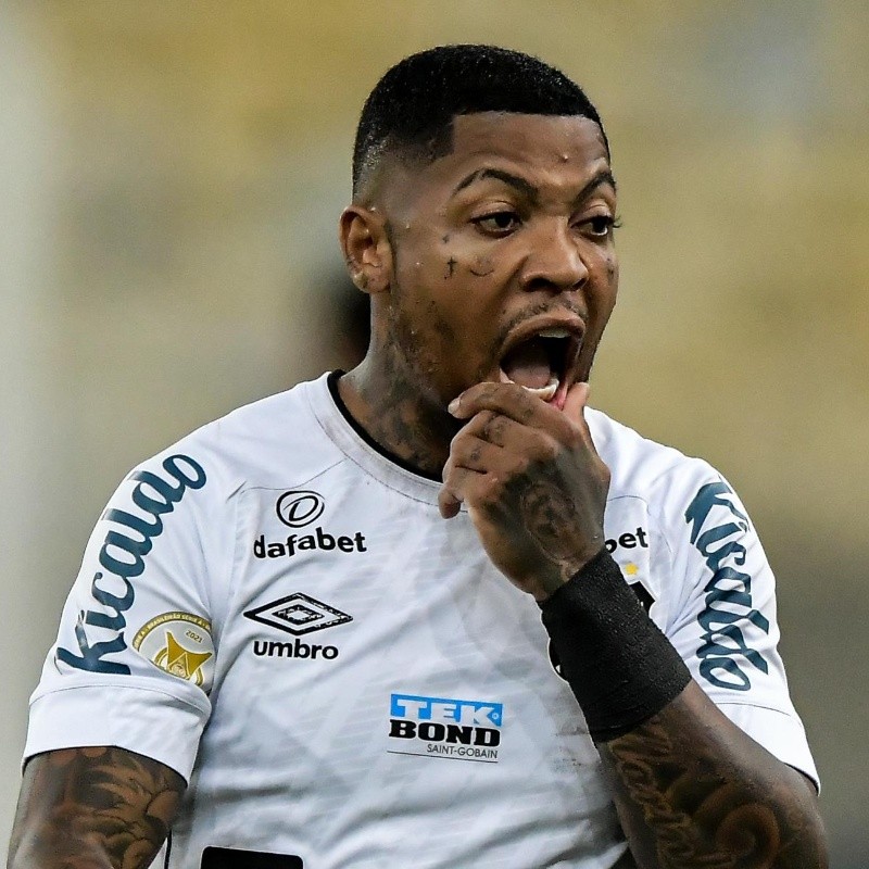 Diniz muda, já pensa no Sport e Santos inova em escalação