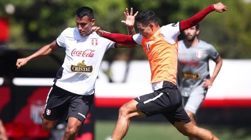 Alex Valera está con el grupo de la Selección Peruana en Brasil.