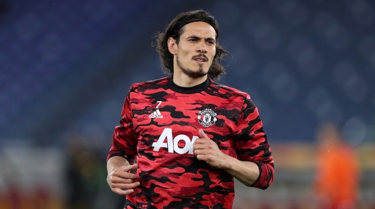 Mourinho reportedly wants to bring Cavani to Roma. (Getty)