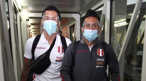 Gianluca Lapadula y Christian Cueva son titulares en la Selección Peruana.