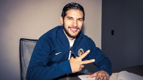 Chucho López seguirá como jugador de las Águilas.