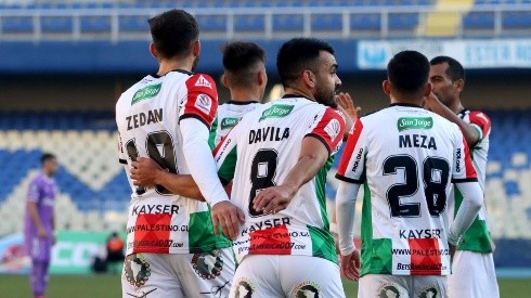 Palestino golea a domicilio a Deportes Concepción para clasificar a 4tos.