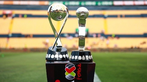 Los trofeos de la Liga MX Femenil.
