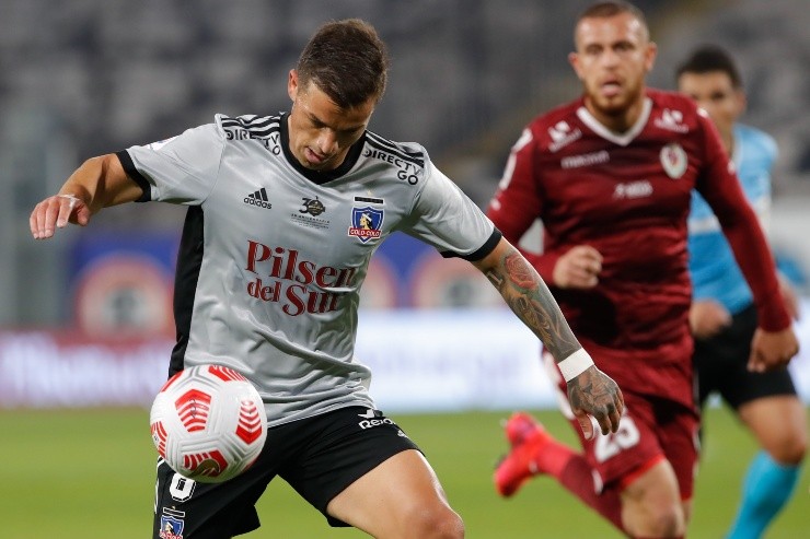Colo Colo enfrenta a Deportes La Serena en el estadio Monumental
