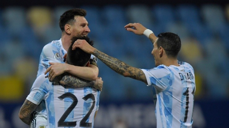 Argentina are favorites to beat Colombia. (Getty)